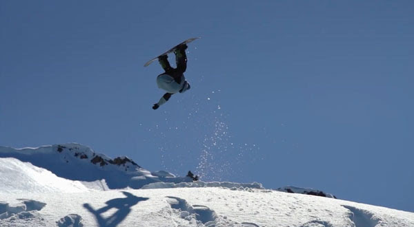 Jones pro snowboarder goes huge in backcountry Bariloche