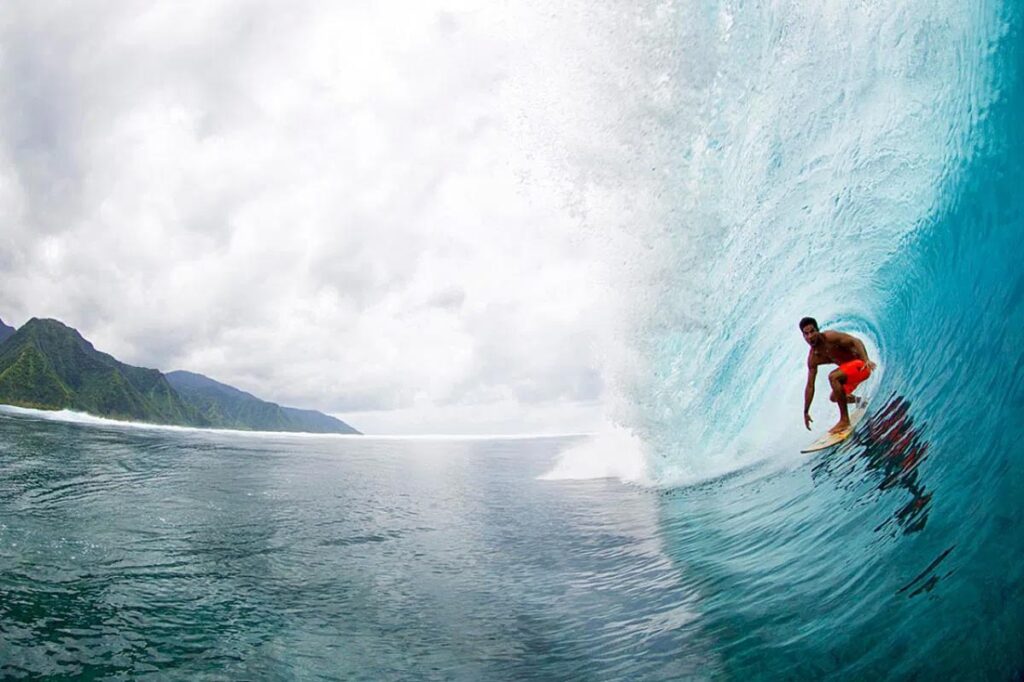 Michel Bourez Surfing Teahupoo